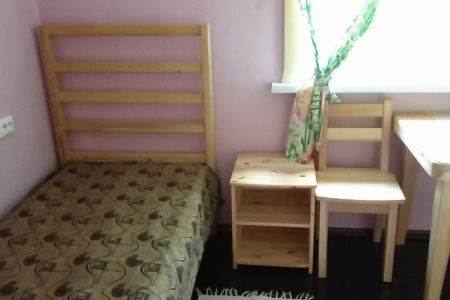 Дом у пасеки, 2 комната.