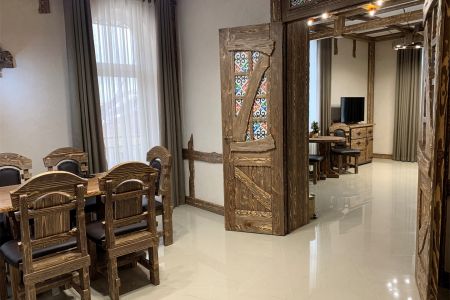 Люкс 4-местный 2-комнатный (с балконом)