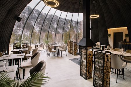 PINEWOOD внешний вид