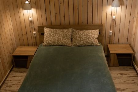 Коттедж 6-местный (Терем большой с сауной и кухней)