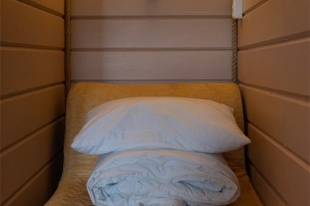 Коттедж 6-местный (Терем большой с сауной и кухней)