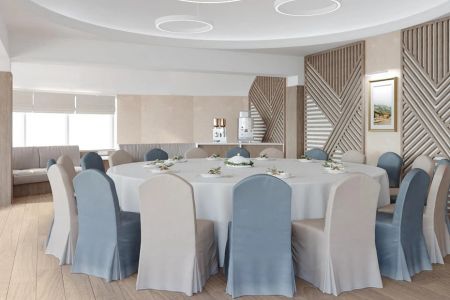 Фитнес-клуб и кафе на территории