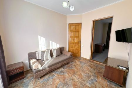 Семейный 4-местный 2-комнатный (с балконом)