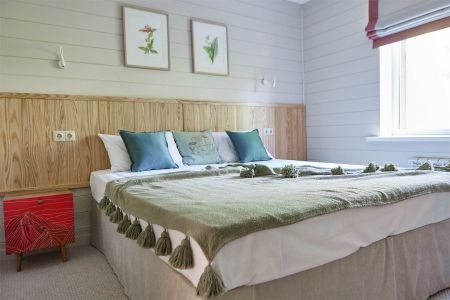 Коттедж 2-местный 2-комнатный (сруб)