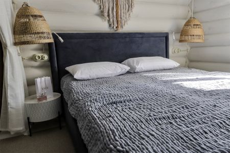 Коттедж 2-местный 2-комнатный (сруб)