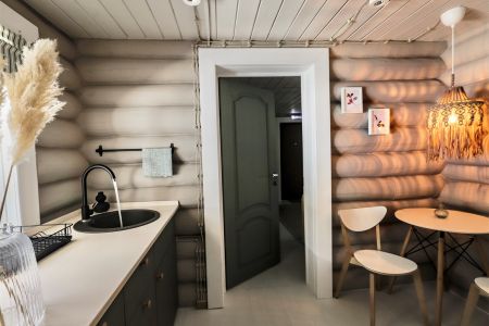 Коттедж 2-местный 2-комнатный (сруб)