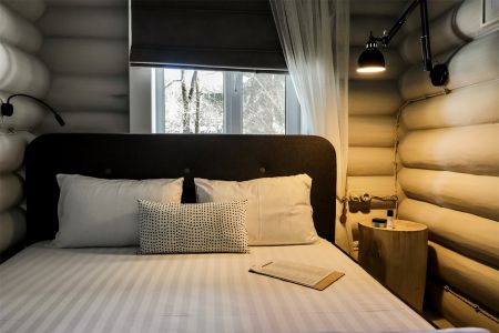 Коттедж 2-местный 2-комнатный (сруб)