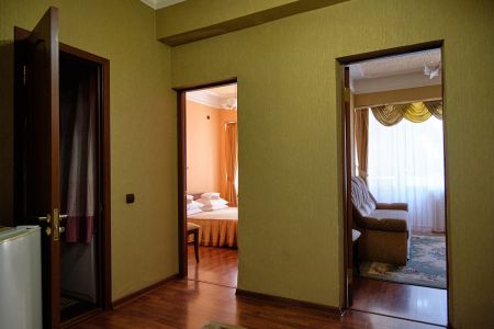 Люкс 2-местный 3-комнатный