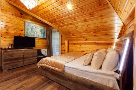 Дом 5-местный 2-комнатный у озера