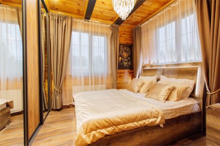 Дом 5-местный 2-комнатный у озера