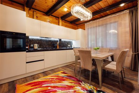 Дом 5-местный 2-комнатный у озера