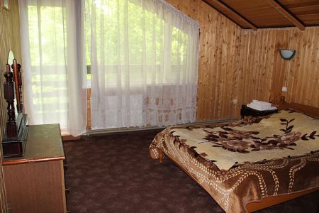 Коттедж 8-местный 4-комнатный 2-этажный (гостевой дом)