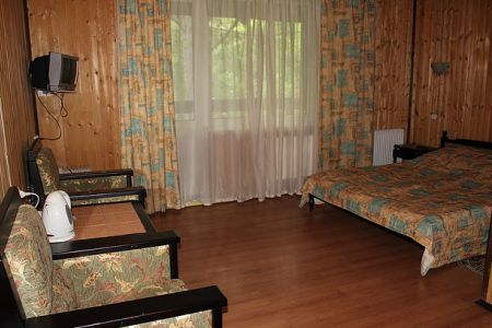 Полулюкс 2-местный (в гостинице) 