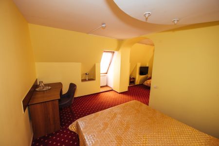 Студио 4-местный