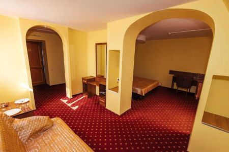 Студио 4-местный