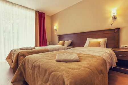 Студио плюс 2-местный 2-комнатный (с кухней корпус №4)