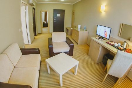 Полулюкс 2-местный 2-комнатный (корпус главный Прибрежный)Фотографии