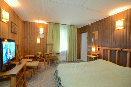 Коттедж 6-местный 4-комнатный (с кухней)