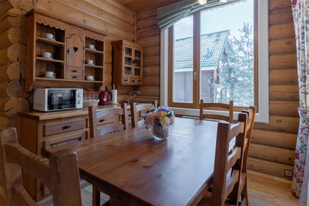 Коттедж 13-местный 2-этажный «Сказка»