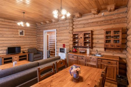 Коттедж 13-местный 2-этажный «Сказка»