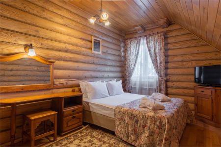 Коттедж 13-местный 2-этажный «Сказка»