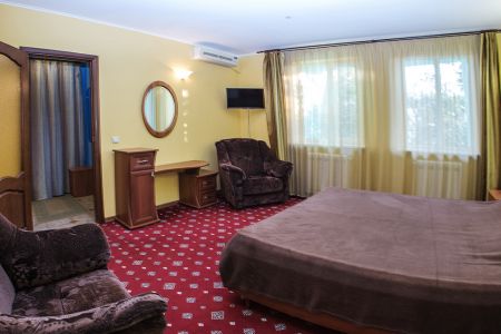 Стандартный 2-местный (с балконом и дополнительным местом)