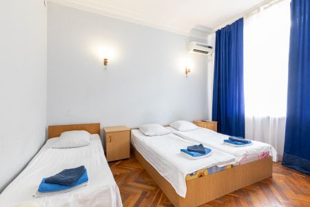 Стандартный 2-местный (с балконом, корпус №2)