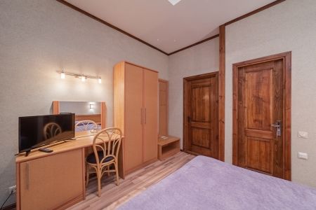 ff1a064664bc87db672498a7a73b9d09_1050x600