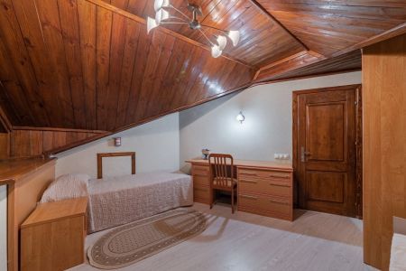 ff1a064664bc87db672498a7a73b9d09_1050x600