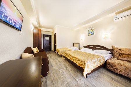 Полулюкс 2-местный с балконом