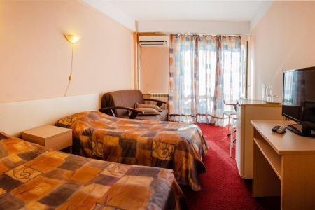 Стандарт 2-местный 1-комнатный (с вентилятором)