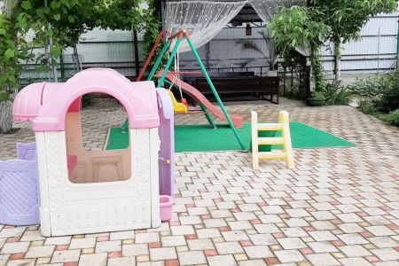 Вид с улицы