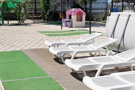 Вид с улицы