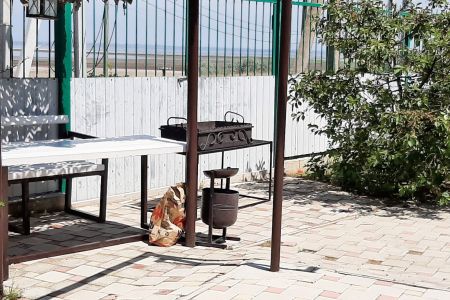 Вид с улицы