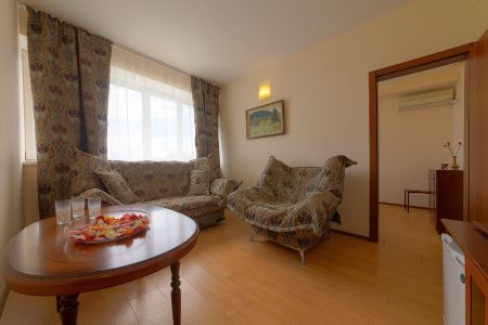 image-27-01-23-03-02-1 (1)