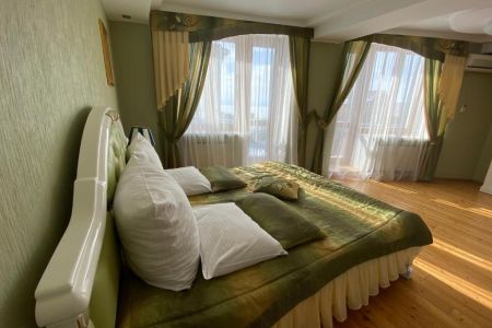 Коттедж VIP 8-местный 3-этажный