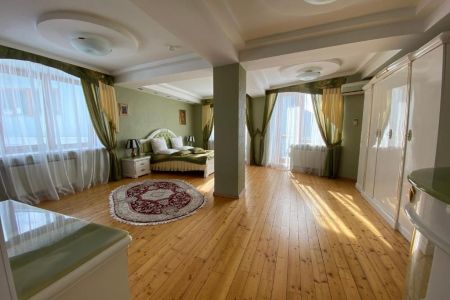 Коттедж VIP 8-местный 3-этажный