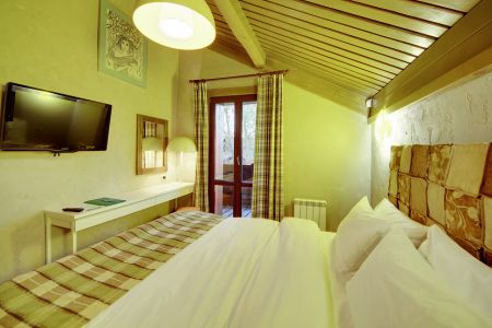 Коттедж 6-местный 2-этажный "Шале"