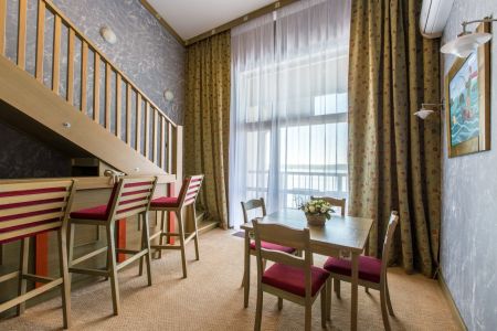 Конференц-зал