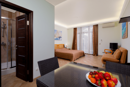 «Art hotel» / «Арт отель»