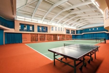 Теннисный корт