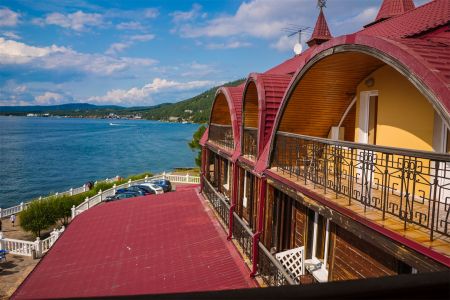 Стандартный 2-местный DBL (вид на Байкал)