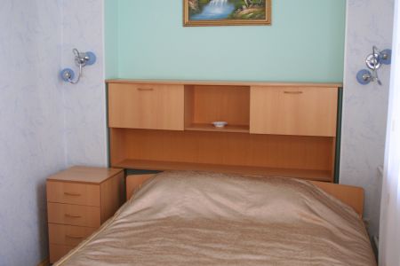 Полулюкс с двуспальной кроватью 2 этаж