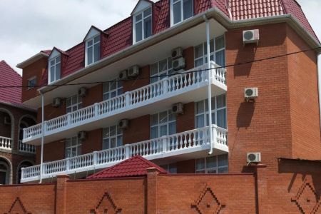 На Садовой (Геленджик)