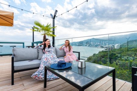 63. Зоопарк отеля. Попугаи-min