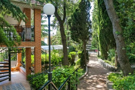 «Родос» коттеджный комплекс