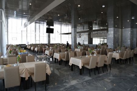 Холл в корпусе Усадьба