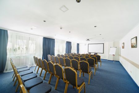 Конференц-зал