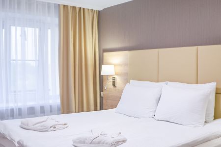 Семейный с видом на реку