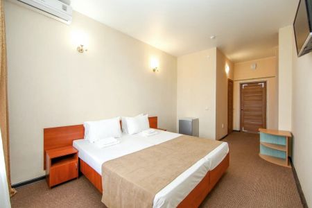 «Family Resort» / «Фемили Резорт» отель